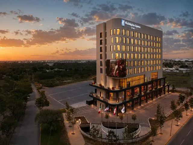 Holiday Inn Express & Suites MONTERREY SENDERO by