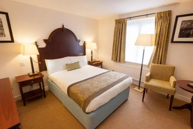 Tortworth Court Four Pillars