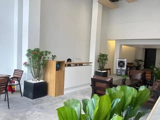 Tonle Hostel