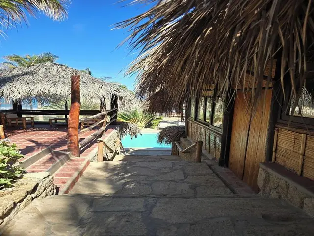 Hotel Las Cabanas De Antica