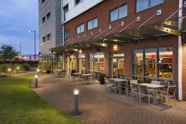 Ramada Encore by Wyndham Doncaster Airport