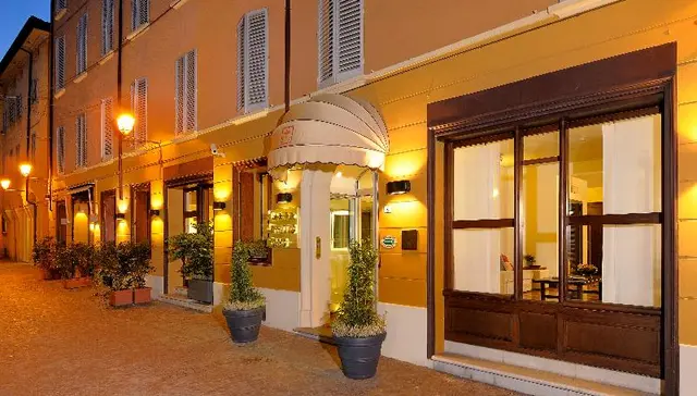 Phi Hotel Bologna