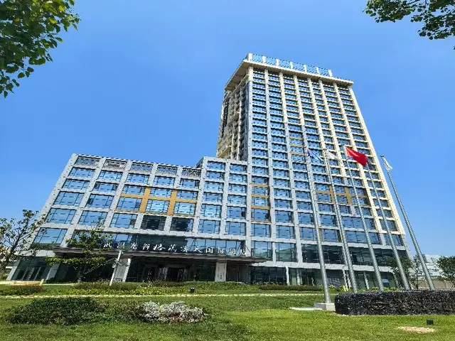 Grand Skylight Hotel Wuhan Optics Valley
