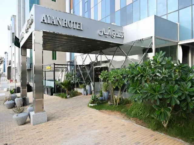 Ayan Hotel & Suites