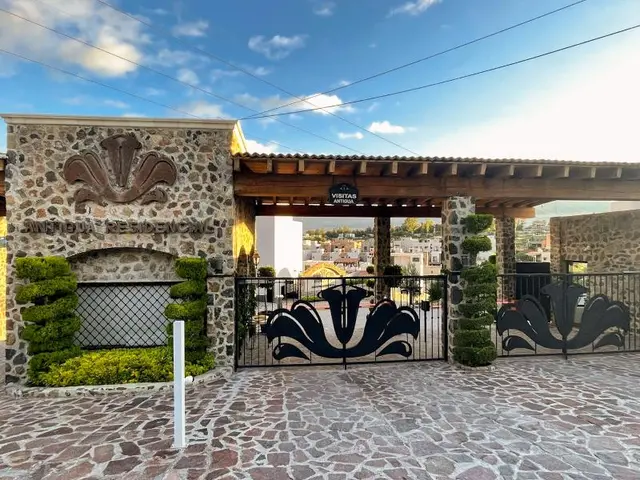 Casa Itzae Antigua