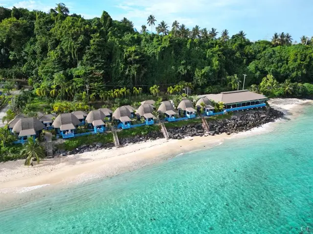 Litia Sini Beach Resort (fales)