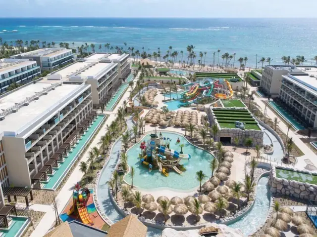 Serenade Caribe Club Family Beach Resort