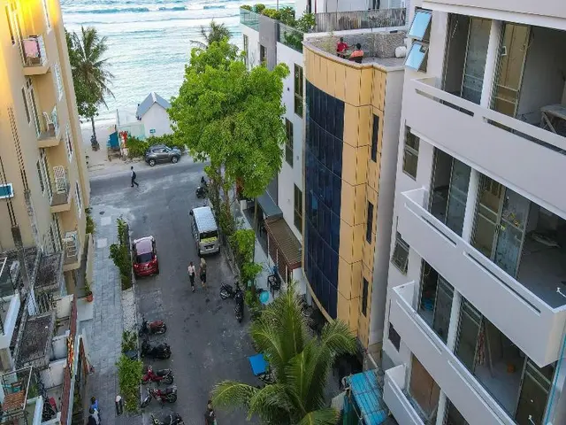 Turquoise Residence By Ui