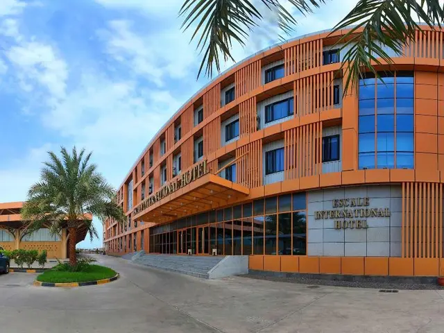 Escale International Hotel