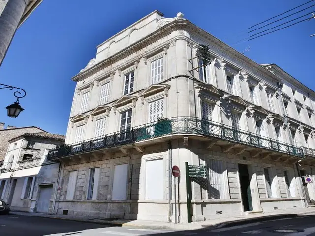Meublés De L'arsenal Cœur De Ville !