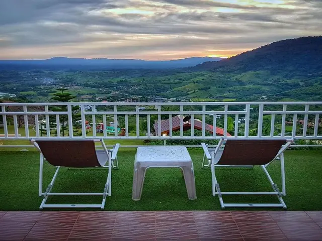 Mhork Buri Resort