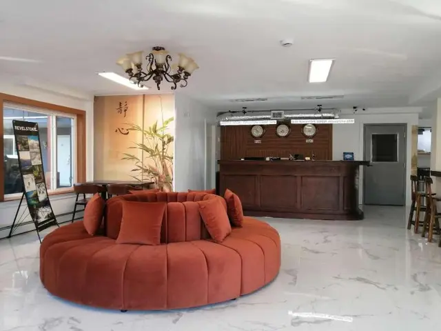 Alpine Inn & Suites