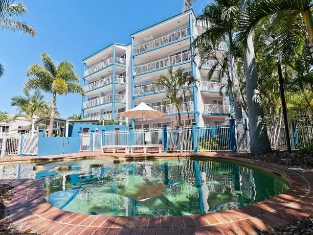 White Crest Apartments