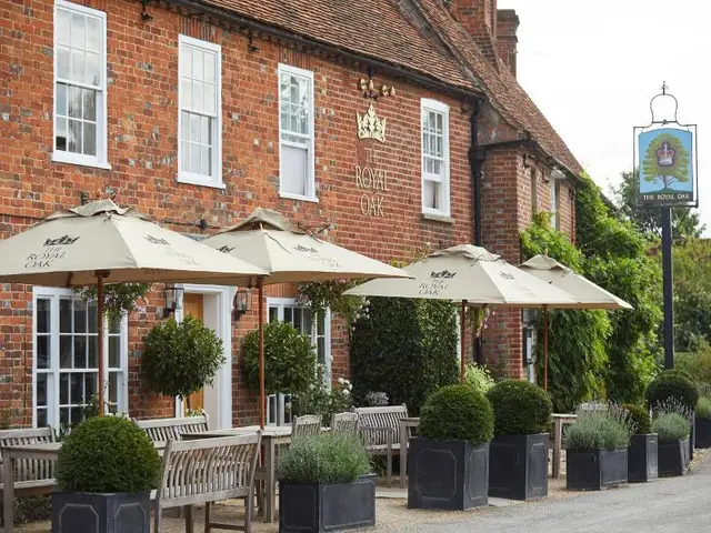 "the Royal Oak, Yattendon"
