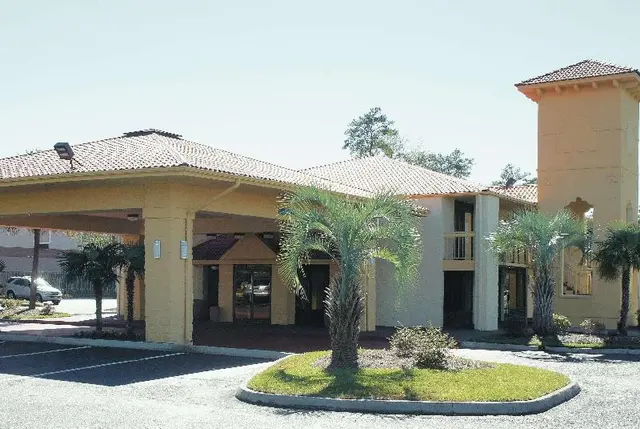 Super 8 By Wyndham Savannah