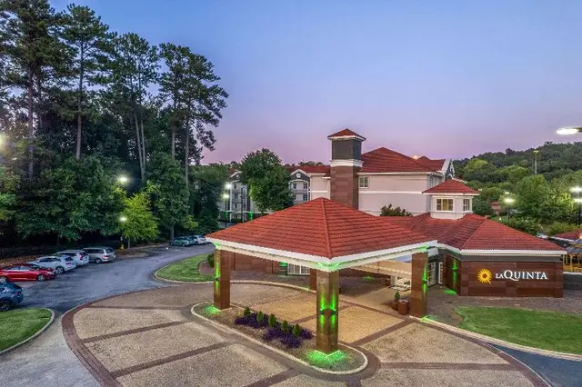 La Quinta Inn & Suites Birmingham Hoover