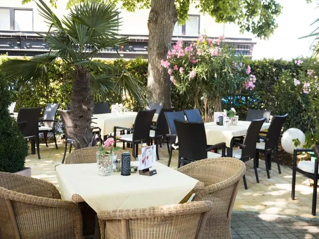 "hotel Restaurant Böck ""roter Hahn"""