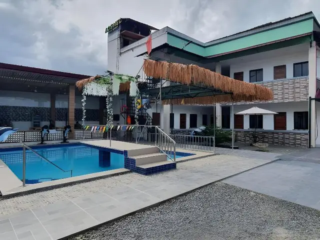 Aosmec Pool Camp Hotel