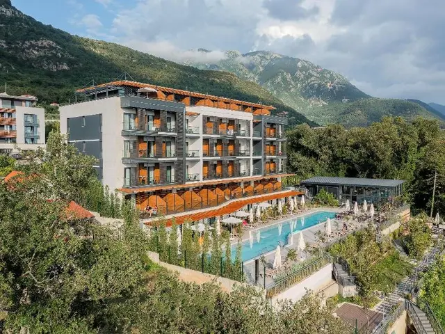 Montenegro Lodge