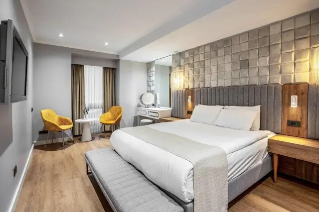 ADM Grand Hotel