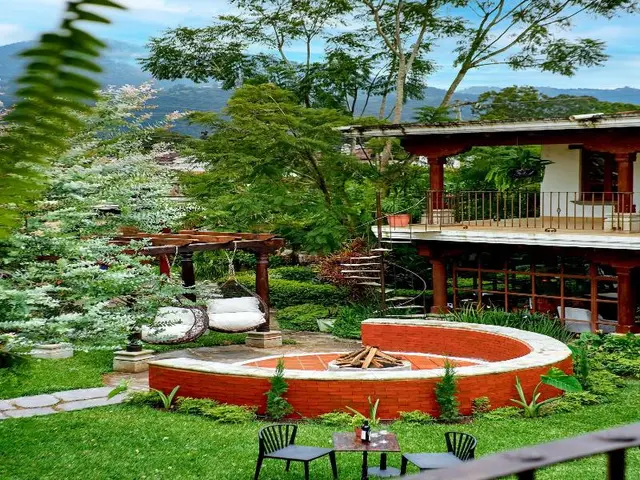 Hotel Cacique Real