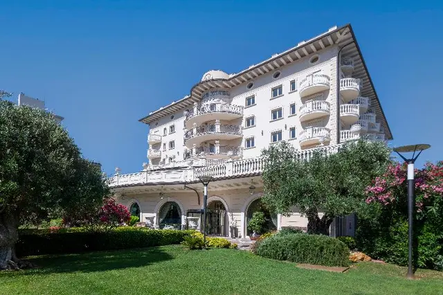 Palace Hotel