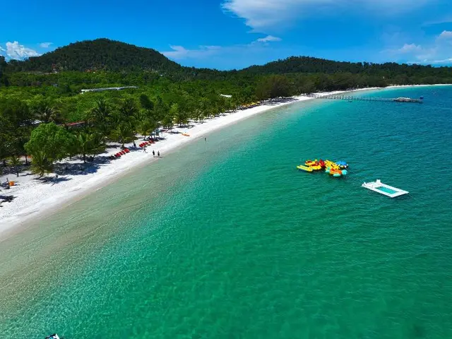 Koh Rong Beach Hostel And Bungalows
