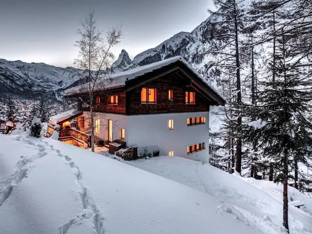 Chalet A La Casa