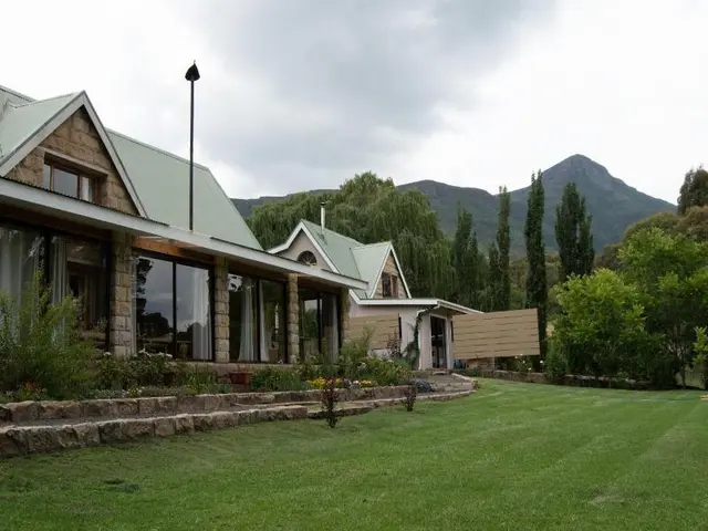 The Clarens Country House