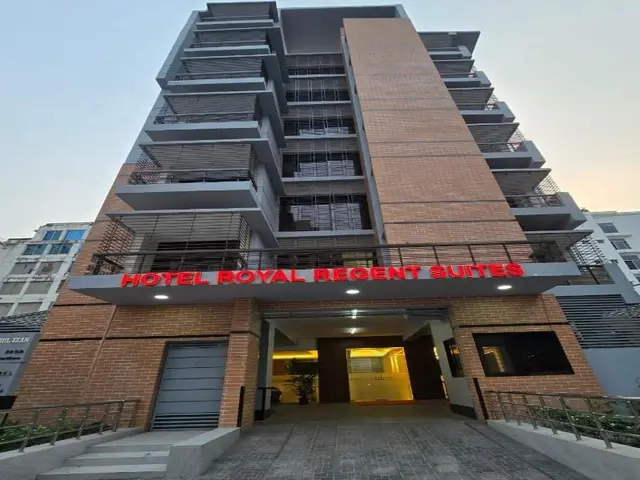 Royal Regent Suites