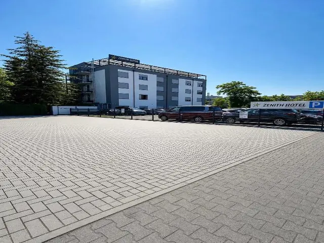 Zenith Hotel Frankfurt Airport
