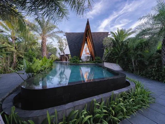 Nuju Uluwatu - Adults Only