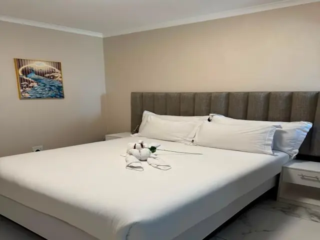 Malrose Guesthouse Tours And Safaris