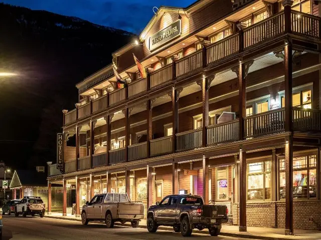 Kaslo Hotel