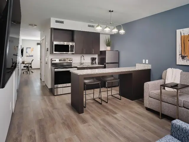 Stayapt Suites Greenville Greer Bmw