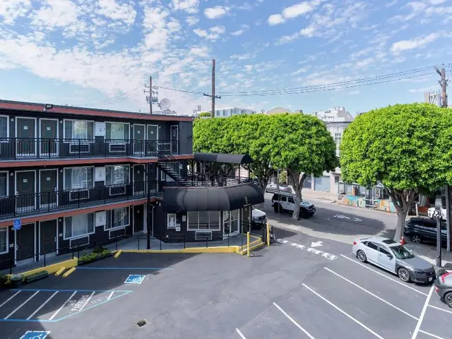 Symphony Inn