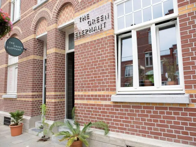 The Green Elephant Hostel Spa