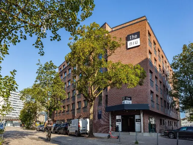Holiday Inn - the niu Clink Hamburg Barmbek by IHG