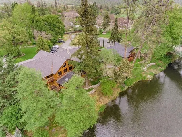 The Lindsay Lodge Restaurant