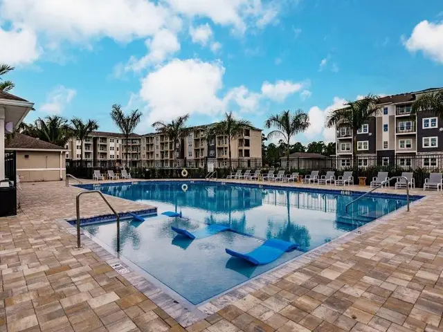 Landing Apartments Near North Fort Myers