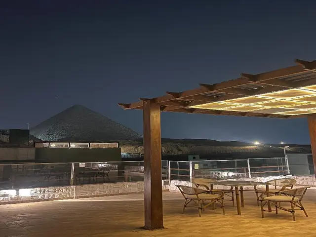 Le Grand Pyramids View & Suites