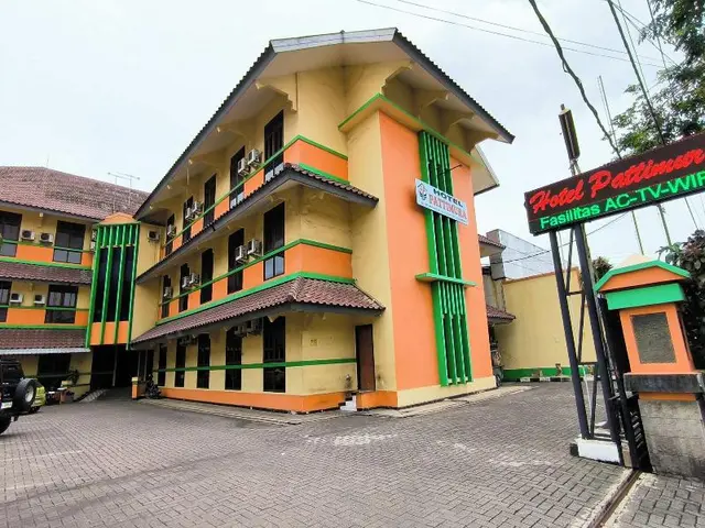 Hotel Pattimura Powered By Cocotel