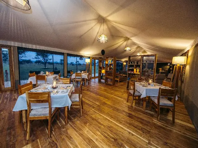The African Kongoni Serengeti Safari Camp