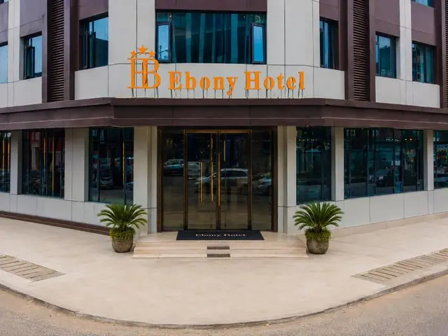 Ebony Hotel