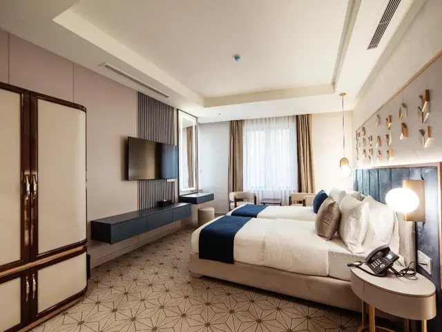 Meridian Luxury Boutique Hotel