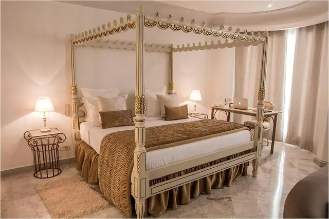 Hotel La Maison Blanche