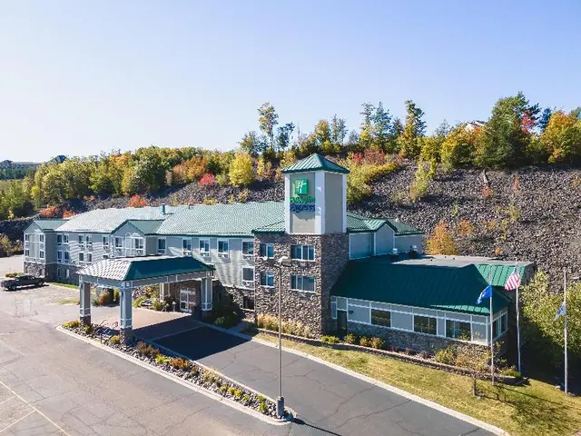 Holiday Inn Express Houghton-Keweenaw By IHG