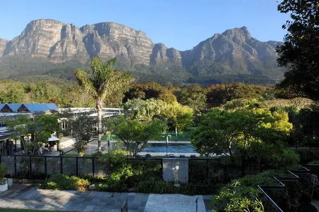 Vineyard Hotel