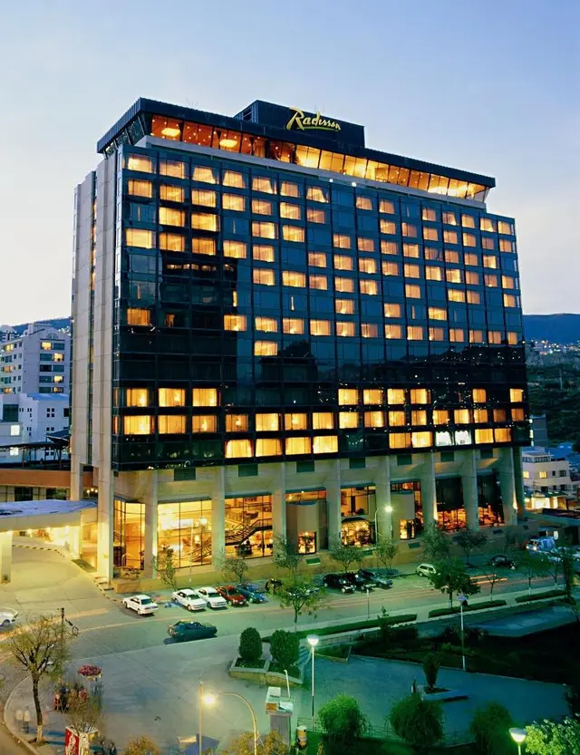 Real Plaza Hotel & Convention Center