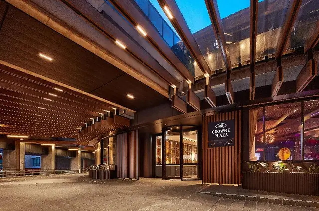 Crowne Plaza Melbourne
